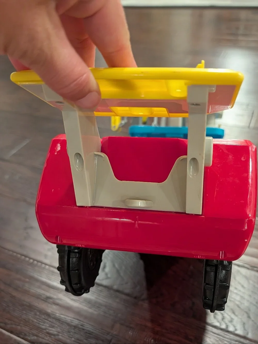 PAW PATROL Sea Patroller Rescue Ship Toy with Yellow Crane